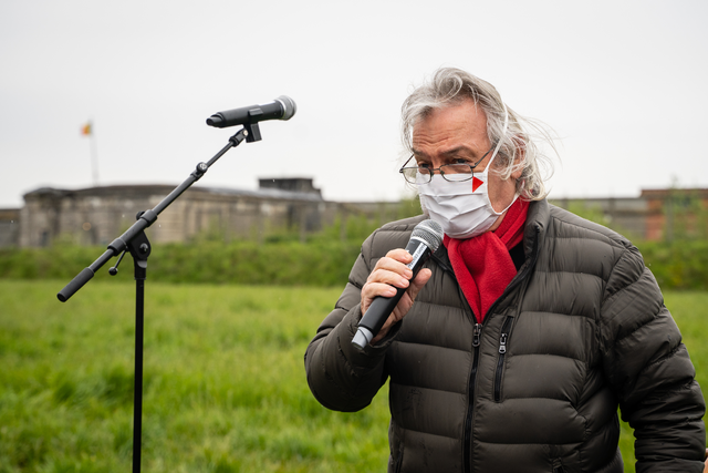 Michel Moorkens (Onafhankelijkheidsfront): "Het wordt tijd om de verwezenlijkingen van de man op straat en de syndicalisten in de fabrieken in de verf te zetten."