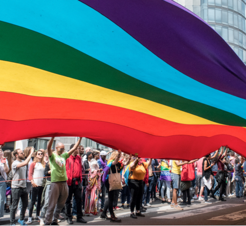 Éteindre ensemble la flambée de violences à l’encontre des personnes LGBT