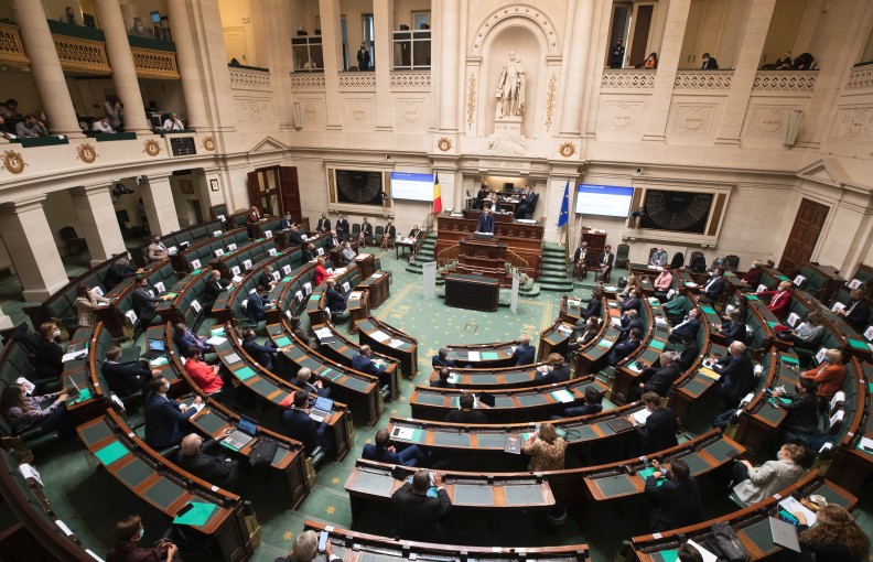 Gezondheidsnoodtoestand en activering pandemiewet: "Geen vrijspel voor de regering"