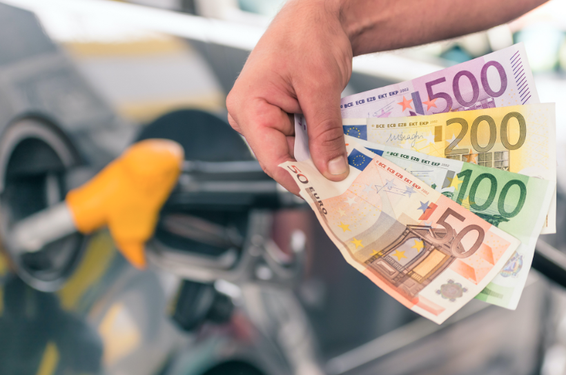 Prix des carburants : « Une réduction de 1 euro, c'est se moquer des gens »