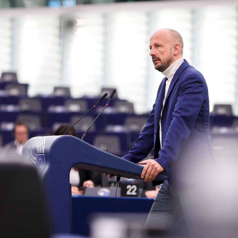 Marc Botenga, député européen : « Ce scandale confirme le problème de la culture de l'argent au Parlement européen » 