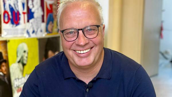schermafbeelding van de video van Peter Mertens
