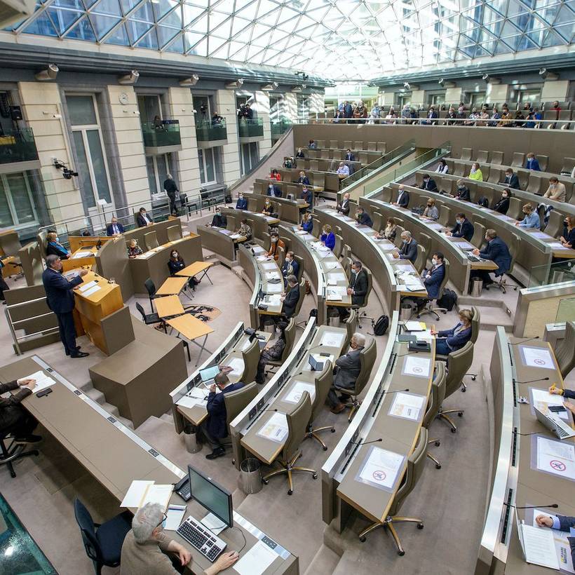 Waarom de PVDA zich onthield over Oekraïne-resolutie in het Vlaams parlement