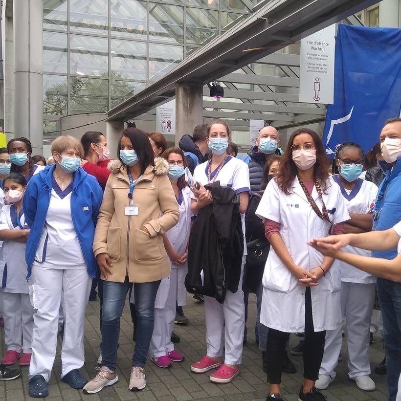 Regering wil verpleegkundige taken delegeren naar niet-opgeleid personeel. PVDA waarschuwt voor risico's 