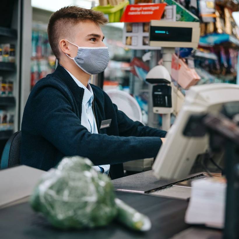 Étude de Médecine pour le Peuple : Le télétravail obligatoire ne suffira pas à vaincre le virus sur le lieu de travail