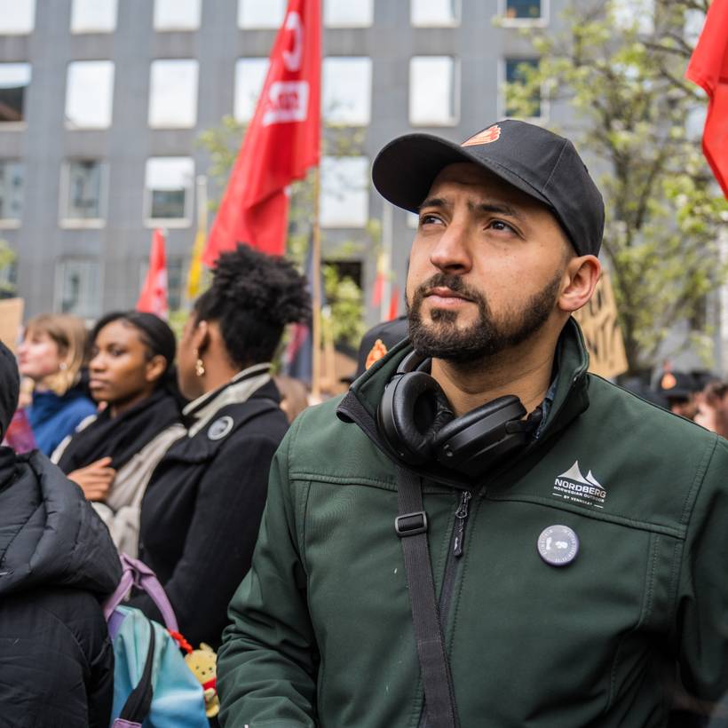 Mehdi Salhi à la 3e manifestation de la FEF contre la réforme du décret paysage