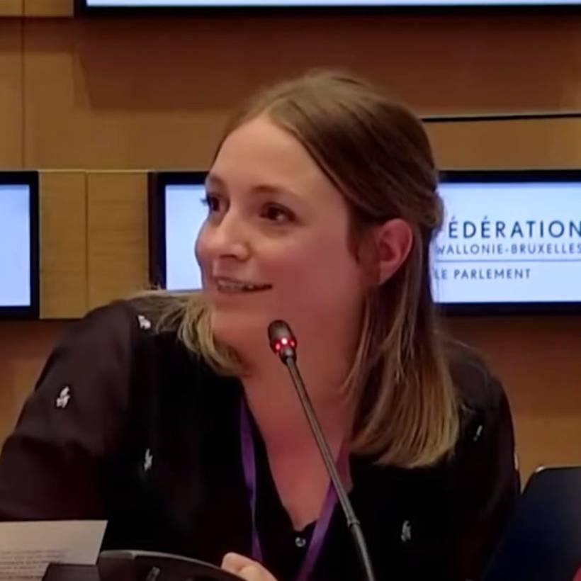 Amandine Pavet au parlement de la Fédération Wallonie-Bruxelles