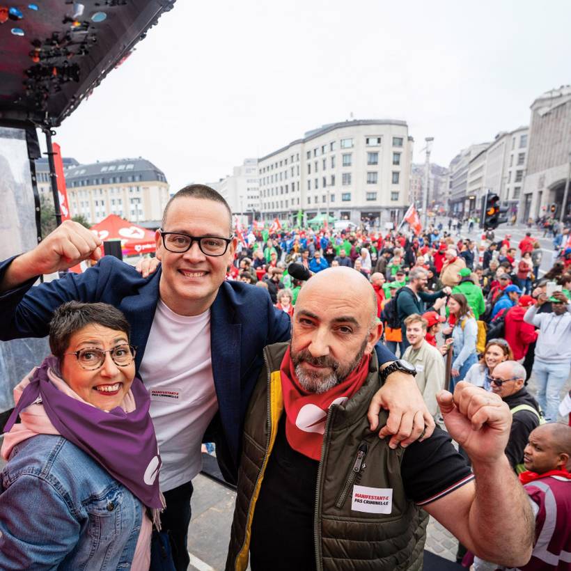 Raoul Hedebouw, Nadia Moscufo en Gaby Colebunders op een manifestatie