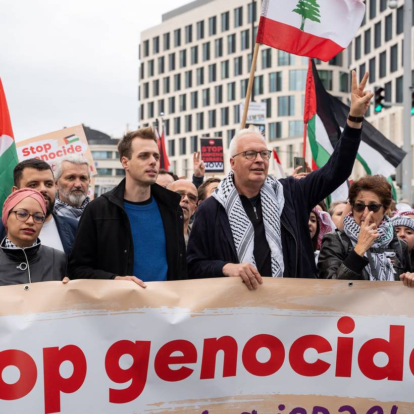 Peter Mertens et Jos D'Haese lors d'une manifestation pour la Palestine à Bruxelles