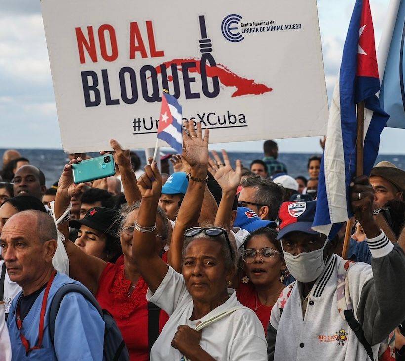 Cubanen protestere tegen de blokkade