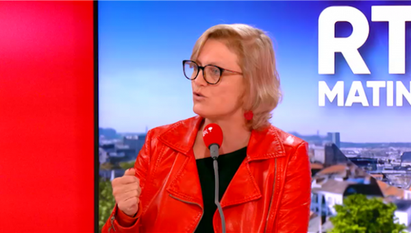 Sofie Merckx dans le studio de Bel RTL.